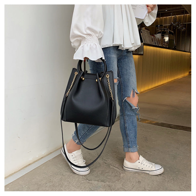 One Shoulder Broadband Bucket Bag